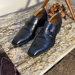 Louis Vuitton Paris gently used men’s dress shoes black leather size 8